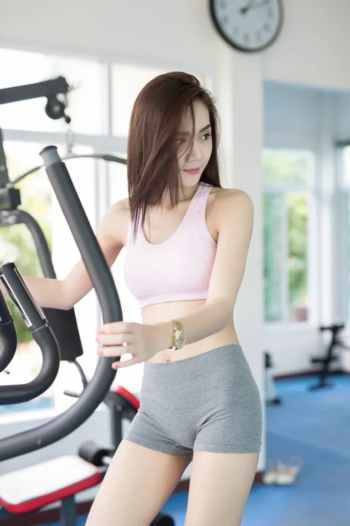 gái xinh tập gym 45