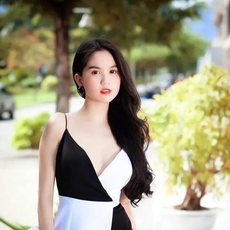 Ngọc Trinh 51