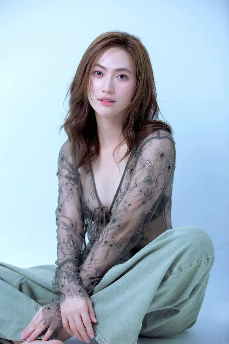 Phương Anh Đào 25