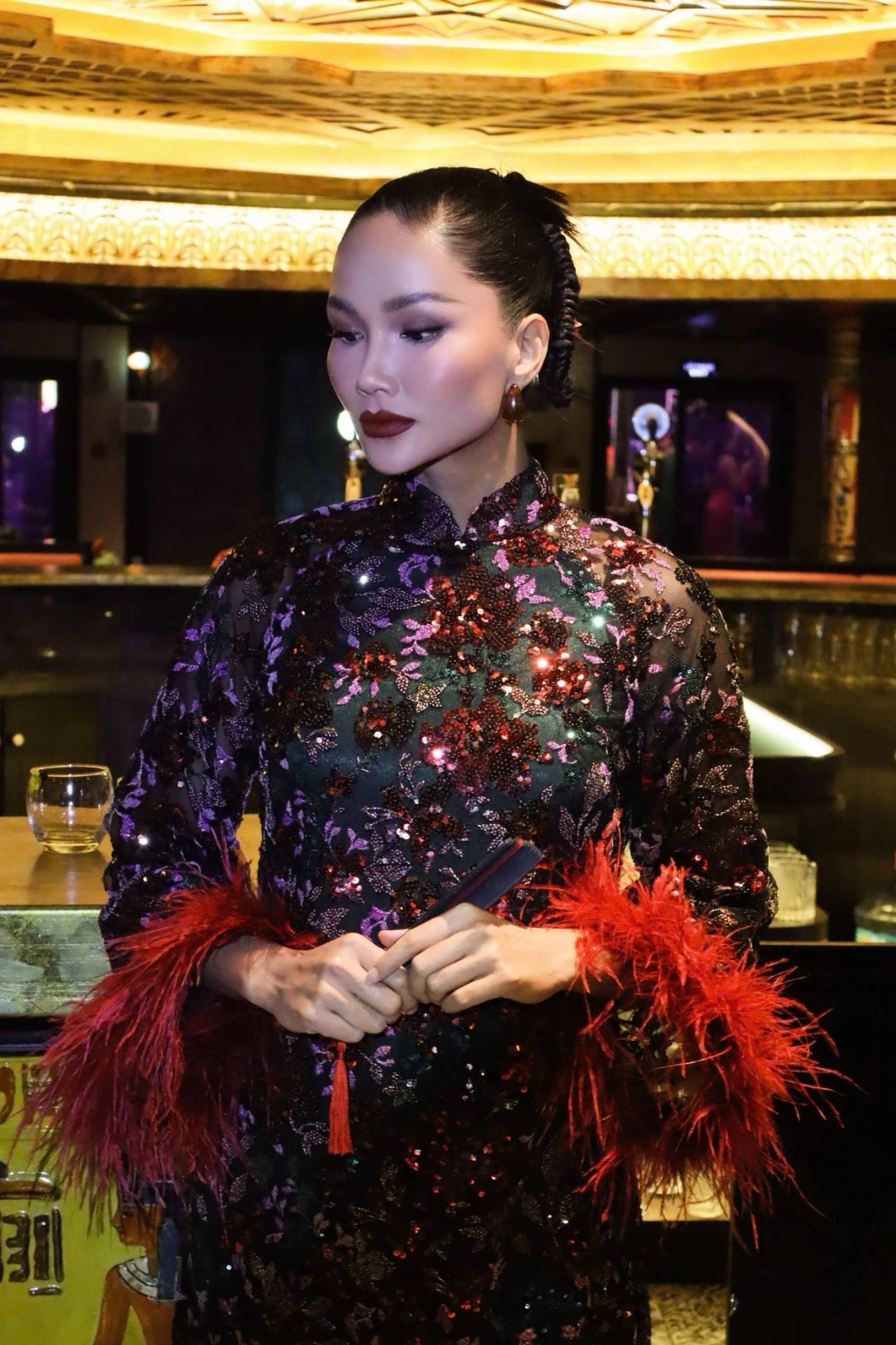 Cập nhật nhan sắc ngày càng thăng hạng qua hình ảnh H'Hen Niê mới nhất