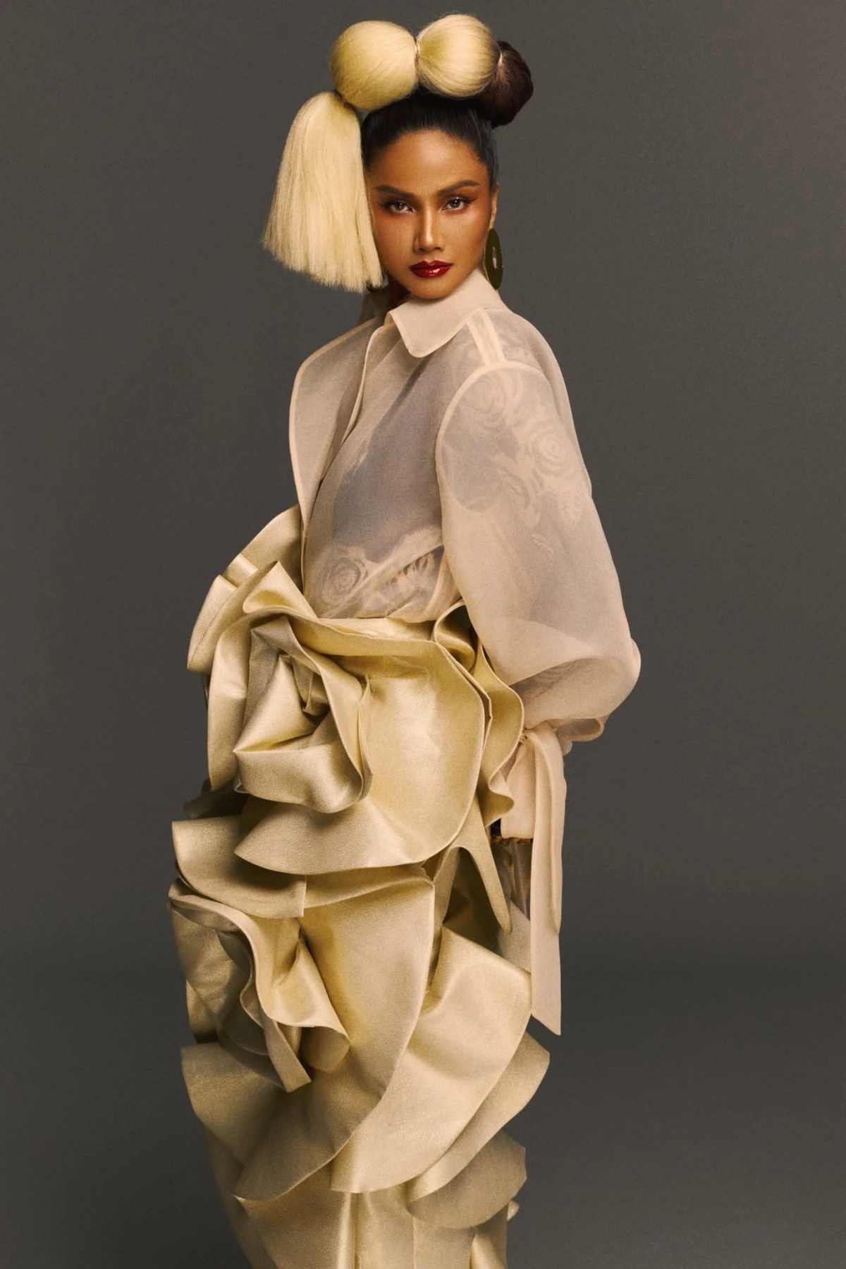 Những phát ngôn ấn tượng của H'Hen Niê thay đổi tư duy giới trẻ