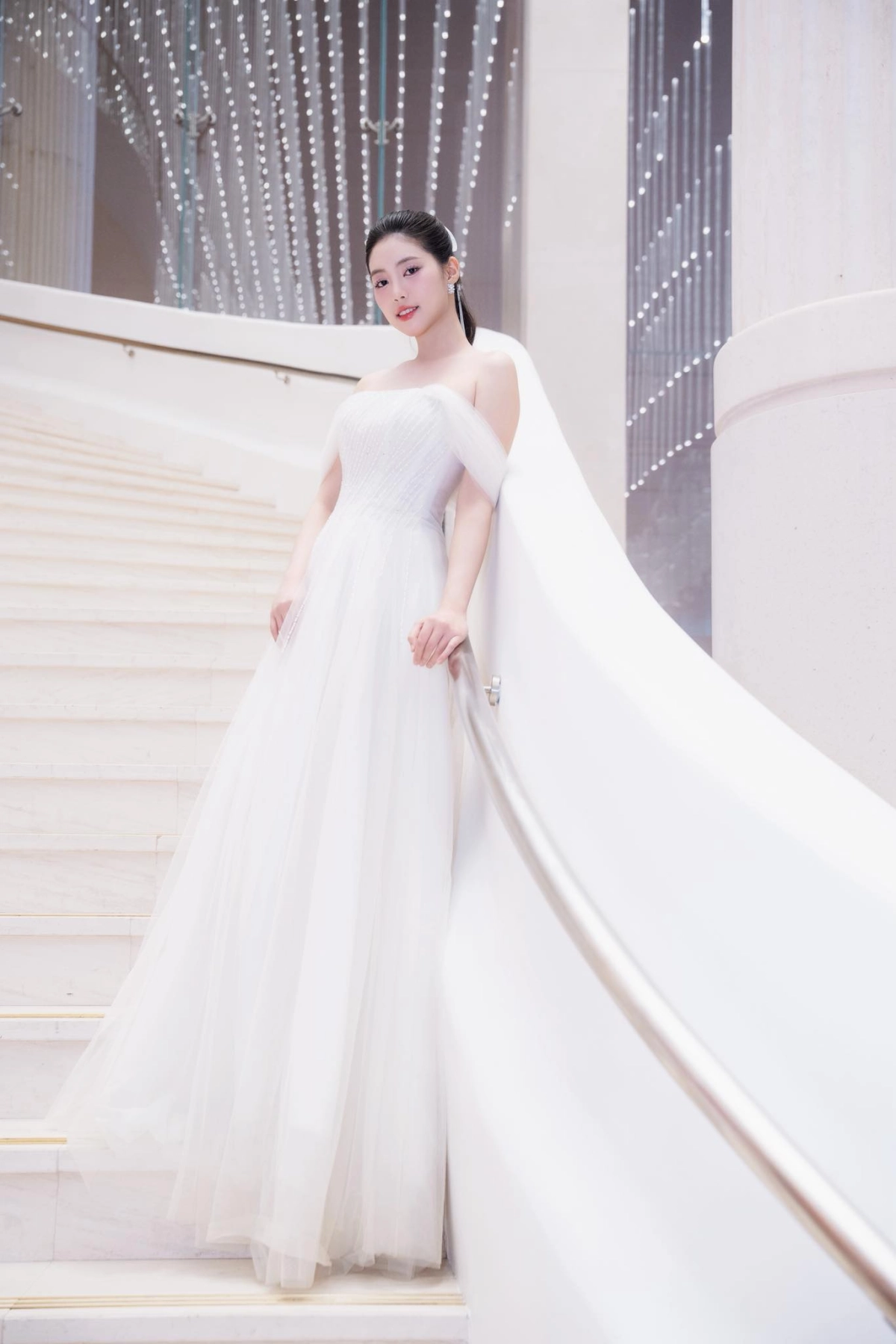 Soi bảng thành tích khủng xem Trần Ngọc Châu Anh học vấn ra sao