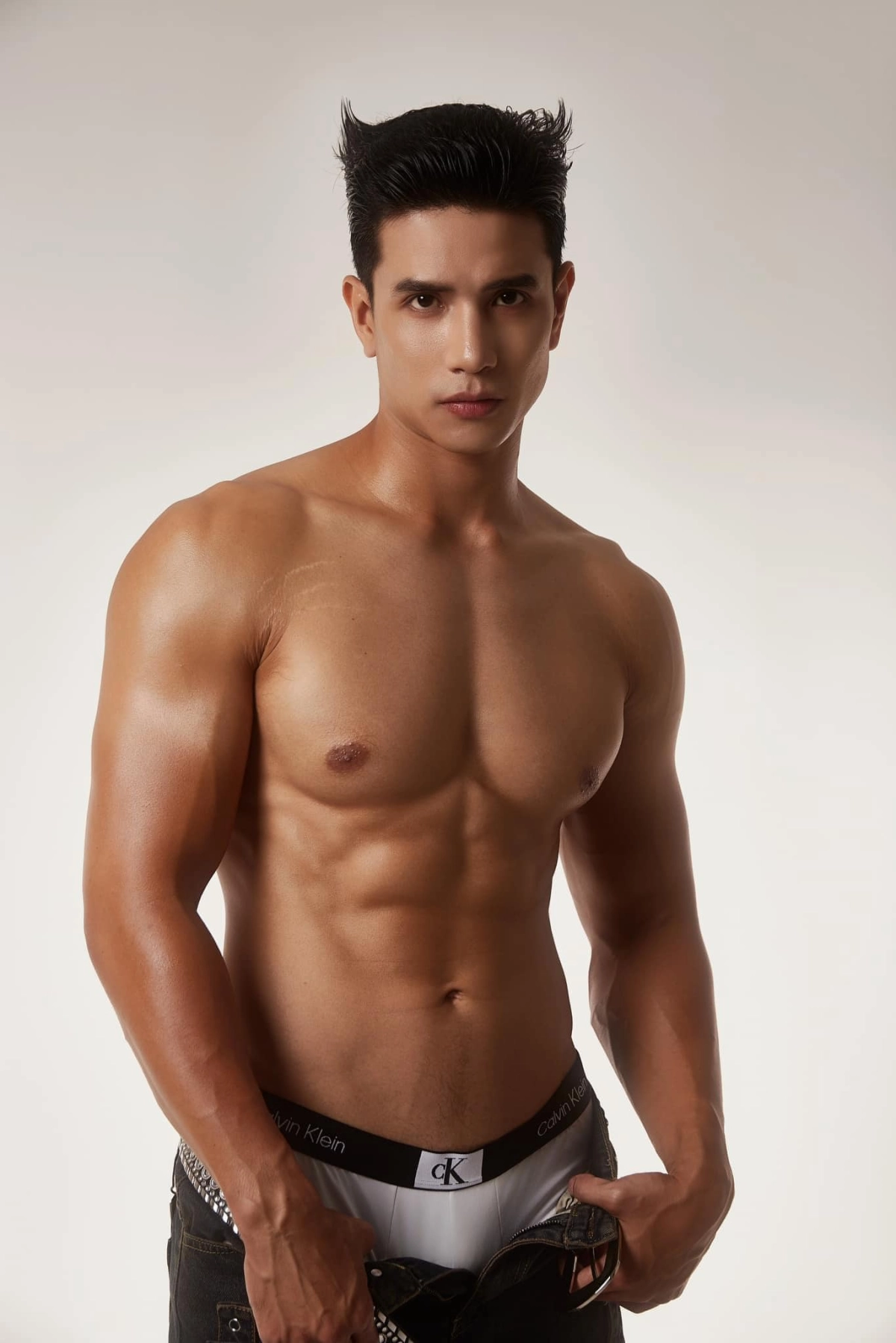 Những bí mật về Trịnh Bảo đời tư