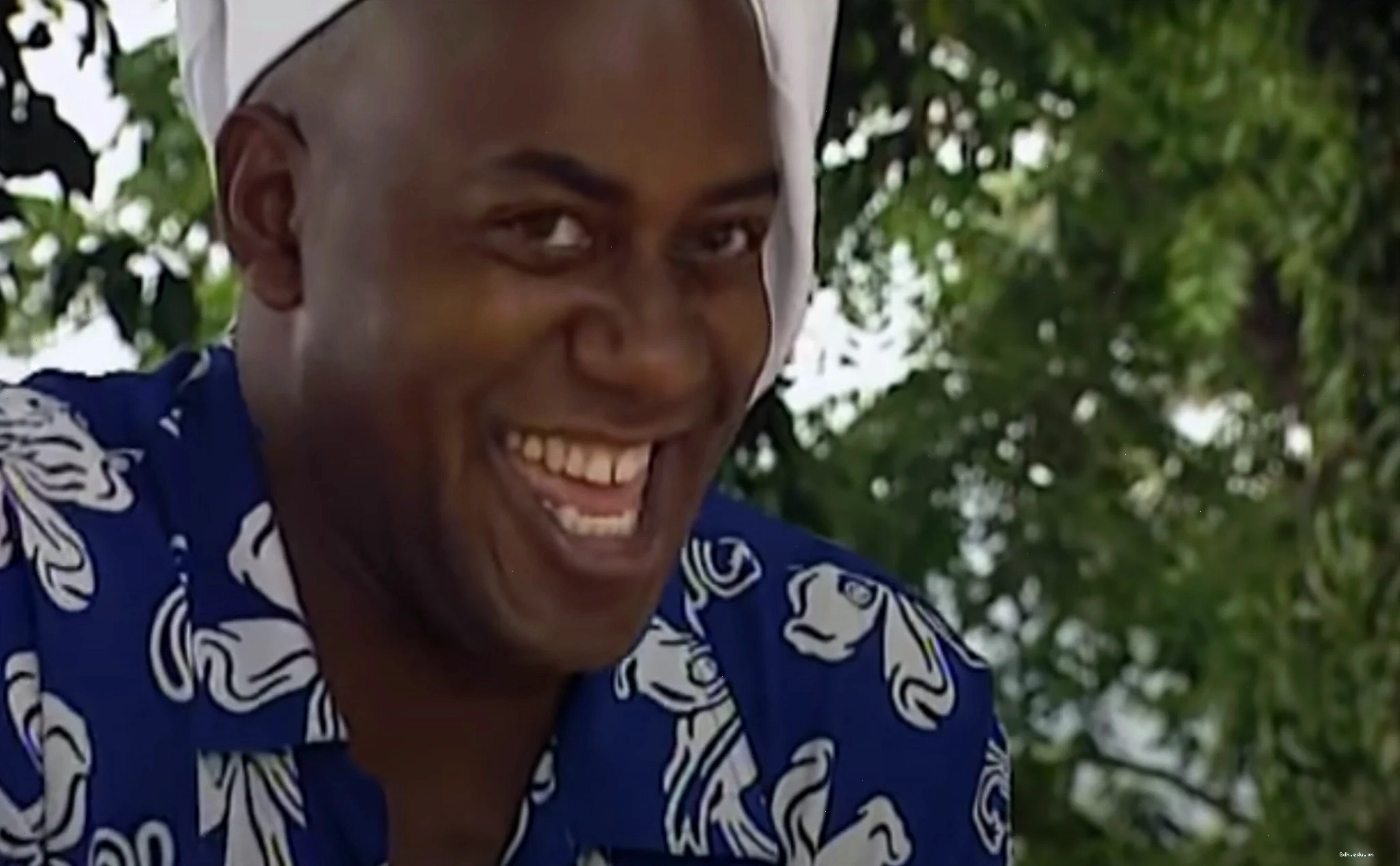 Biểu cảm hài hước của Ainsley Harriott tạo nên meme Hehe boi