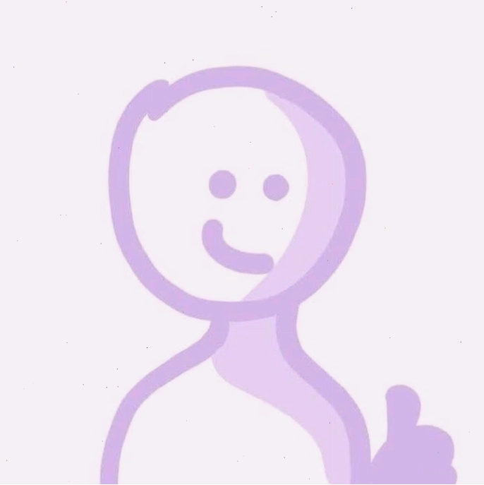 Cô gái anime với mái tóc màu tím dài và đôi mắt to tròn, phong cách cute