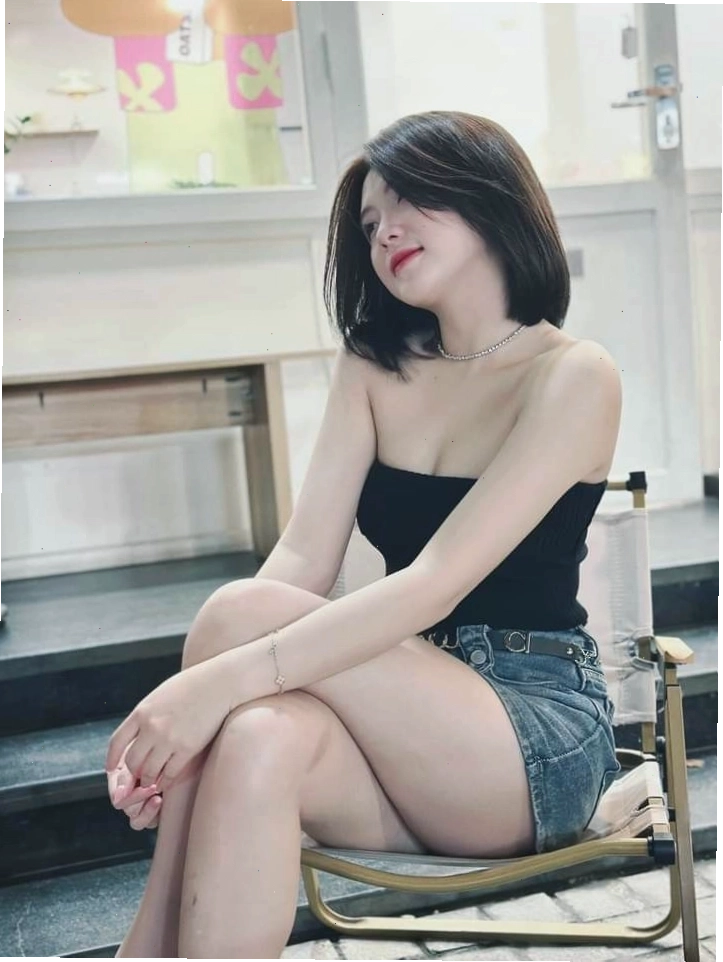 Gái xinh 2k10 với khuôn mặt xinh đẹp