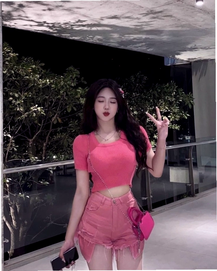 Gái xinh Việt Nam cosplay ấn tượng với phong cách cá tính