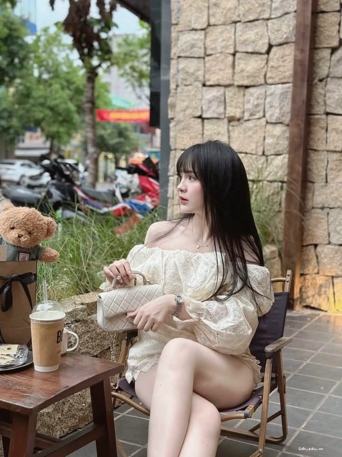 Gái xinh Việt Nam cosplay với phong cách riêng độc đáo