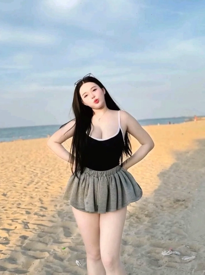 Hình nền điện thoại gái xinh được yêu thích với nụ cười tỏa nắng
