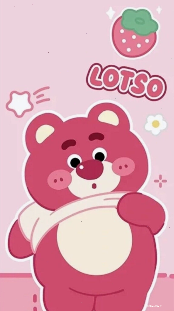 Lotso đứng thẳng trên nền hồng pastel nhẹ nhàng