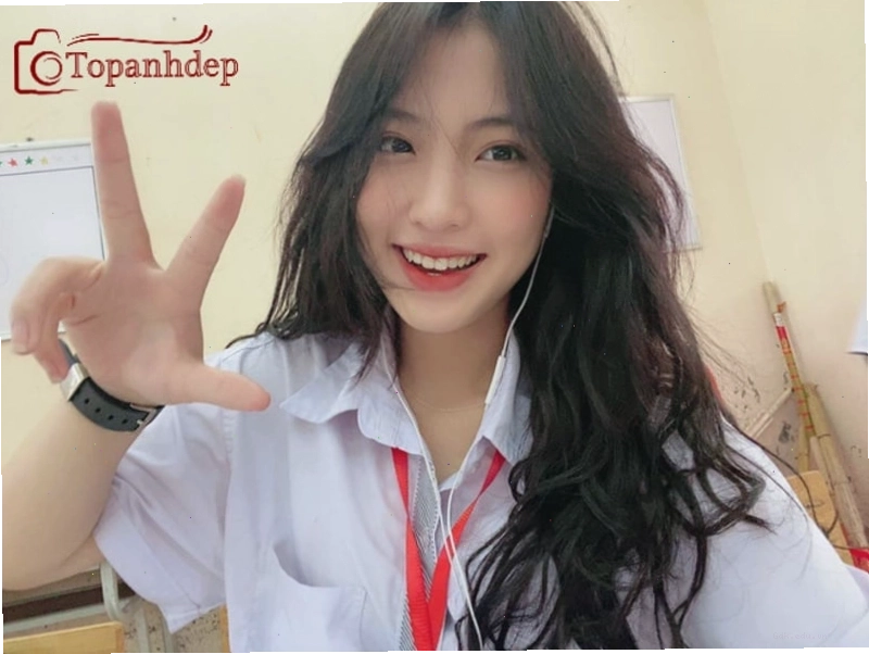 Phong cách dịu dàng, nữ tính của cô gái 2k9 thu hút mọi ánh nhìn