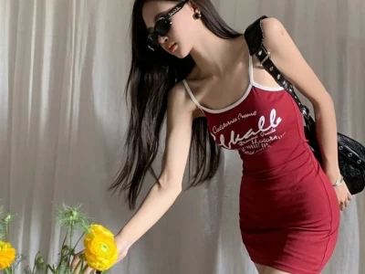 Vẻ Đẹp Ngọt Ngào Của Gái Xinh Trung Quốc Mặc Váy Ngắn