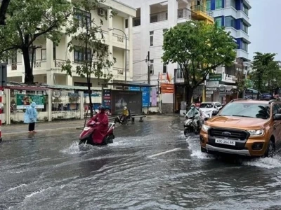 Phân tích diễn biến thời tiết cực đoan ở miền Trung năm 2026